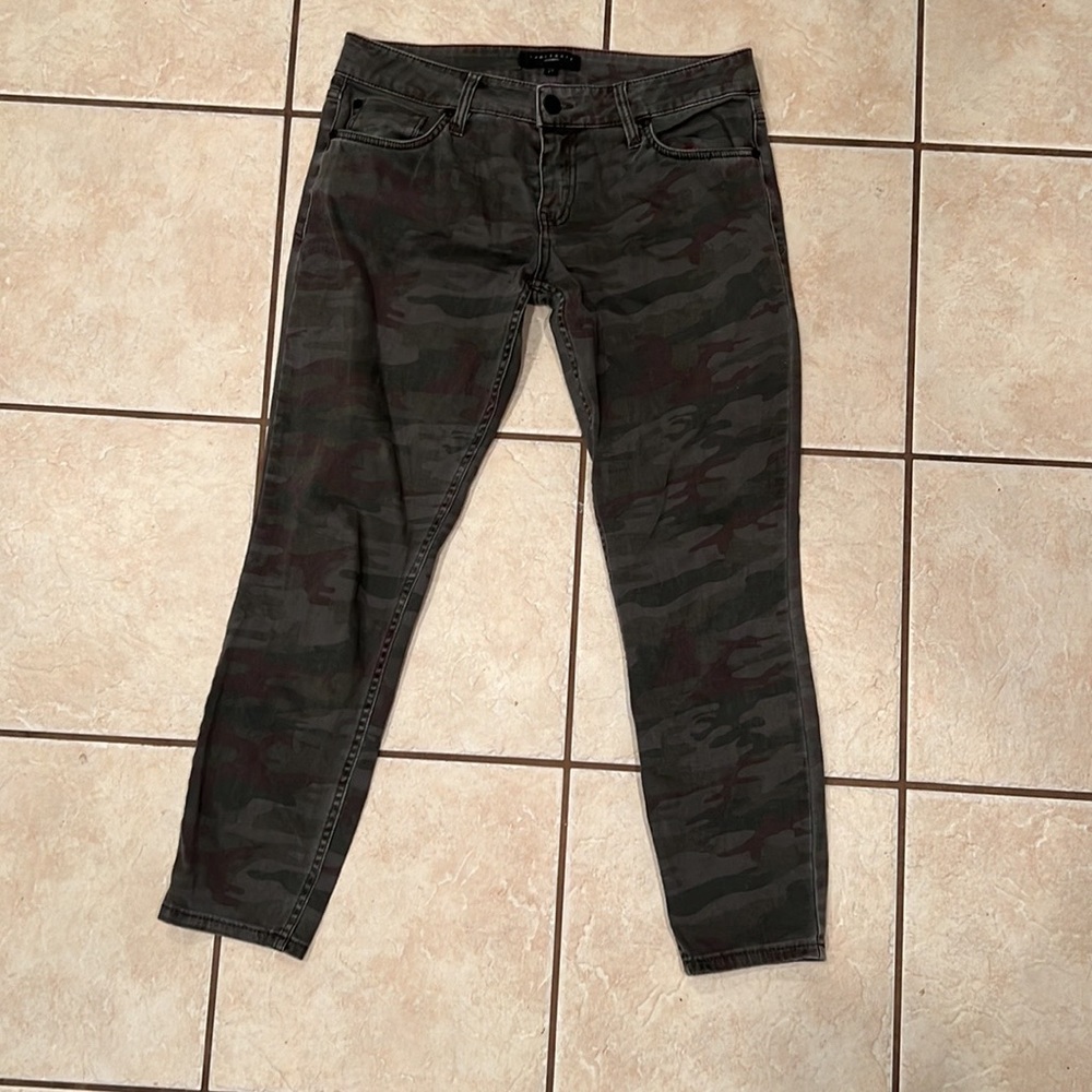 Sanctuary camo pants